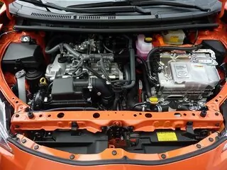 engine of a hybrid car